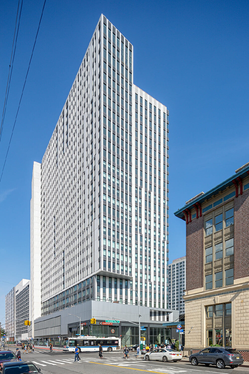 Crossing at Jamaica Station 1 Crossing at Jamaica Station no watermark 4